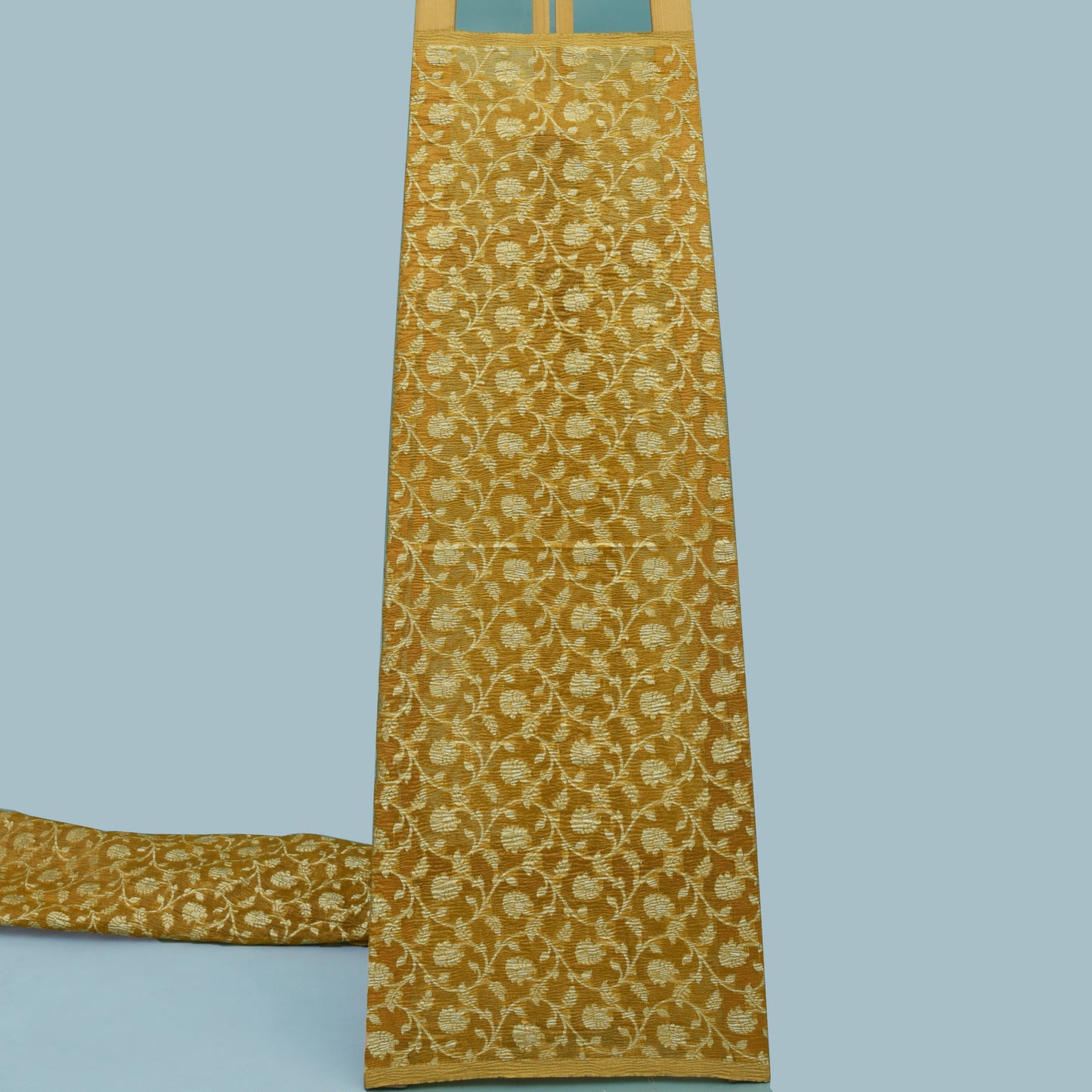 Crush Tissue Zari Fabric