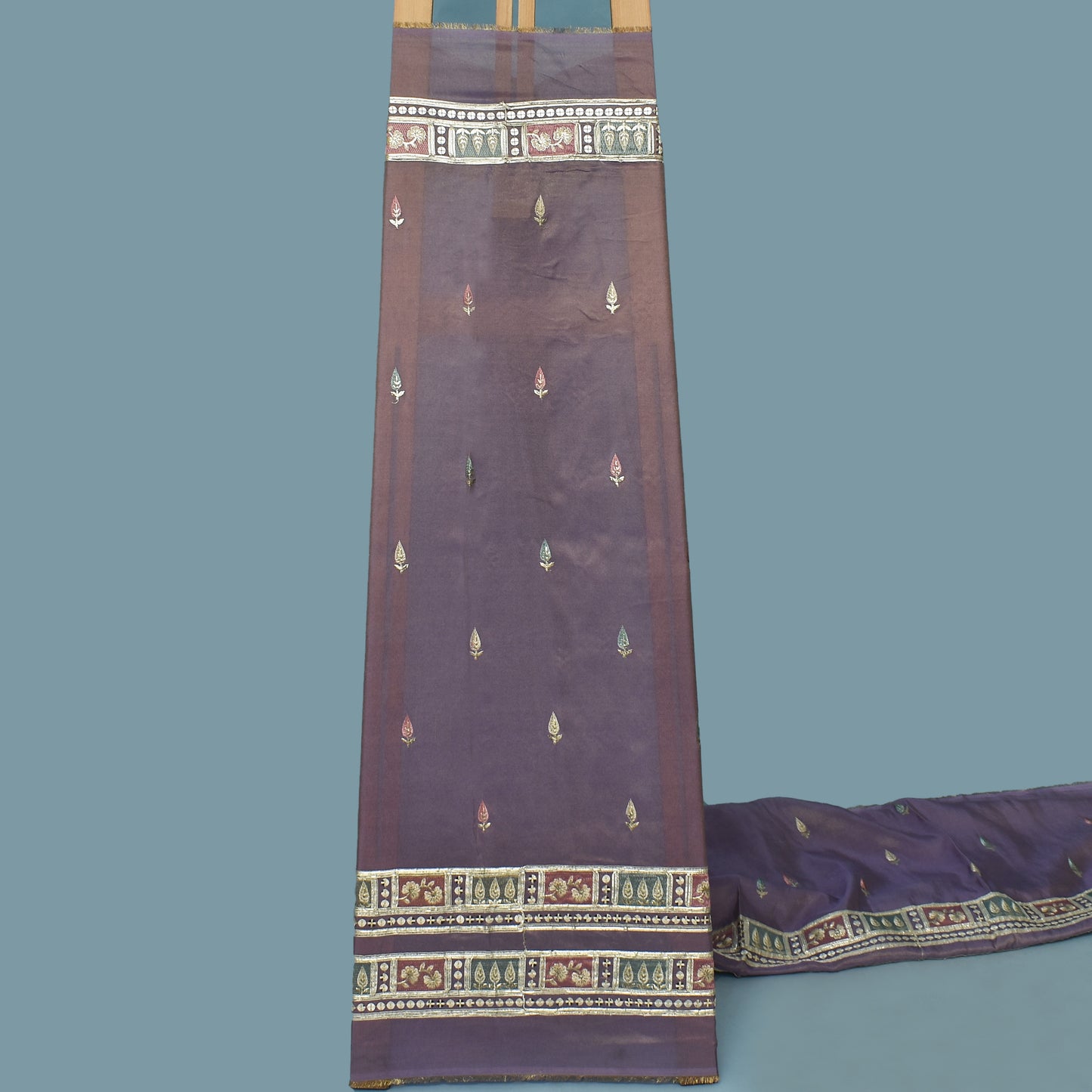 Move Color Tissue Booti Embroidery Fabric