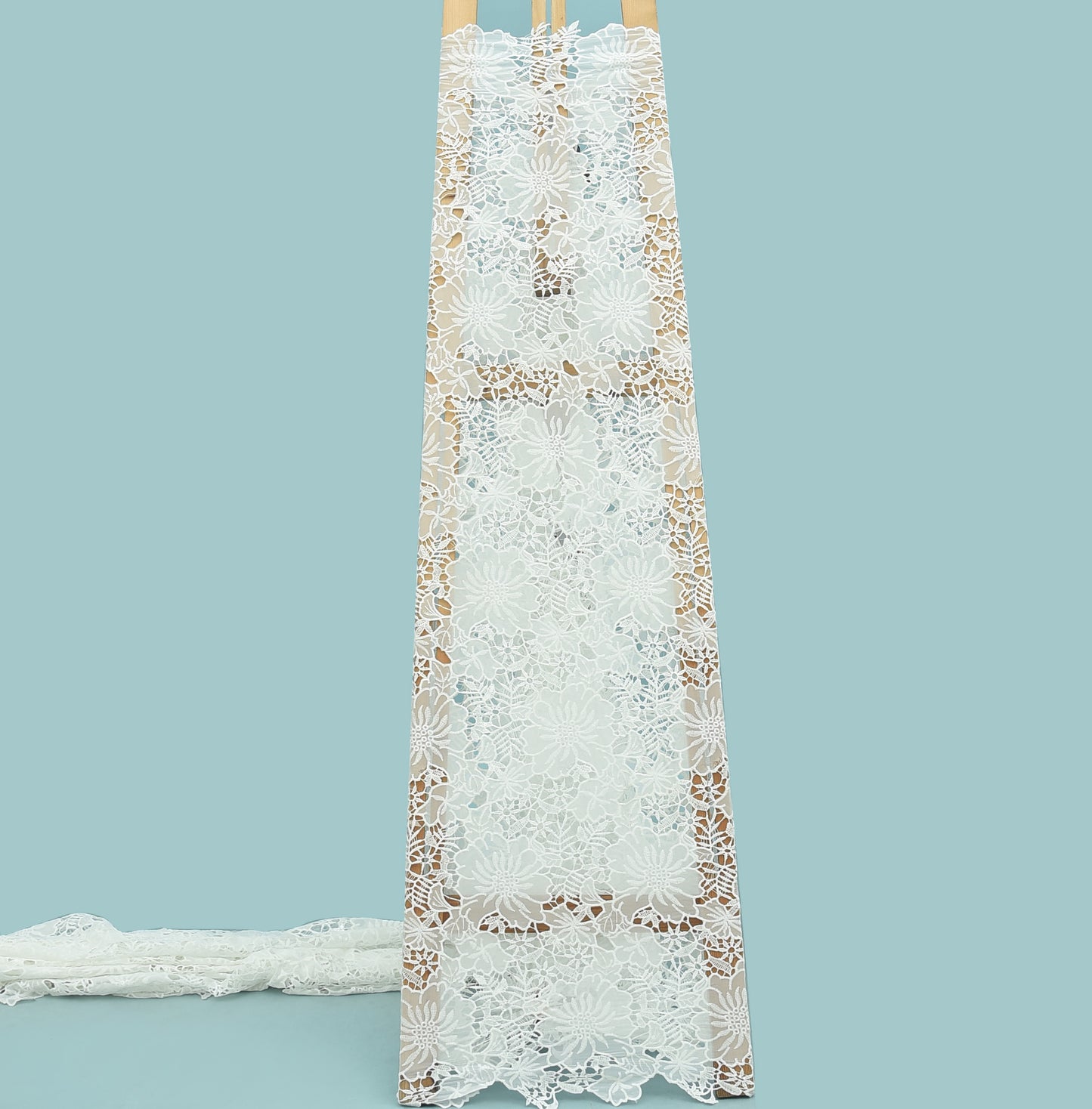 White Color Crosia Embroidery Fabric