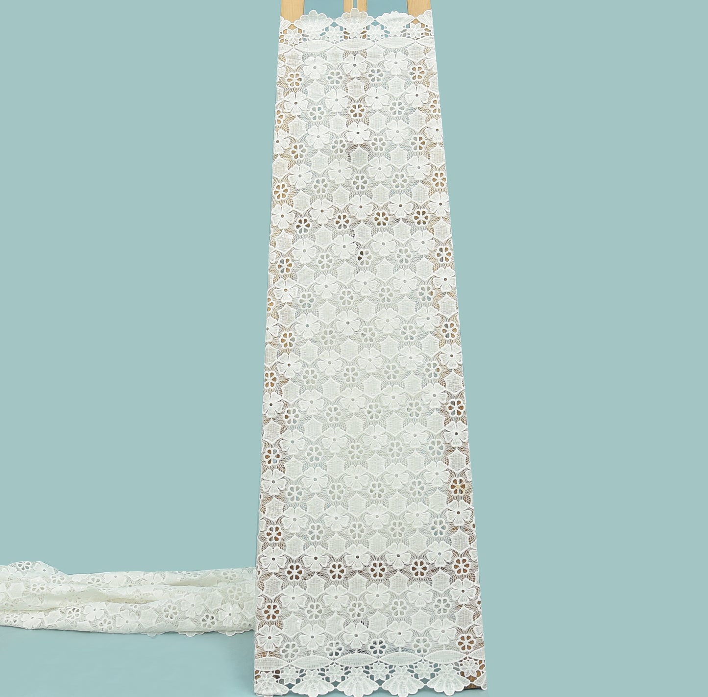 White Color Sequins Crosia Embroidery Fabric