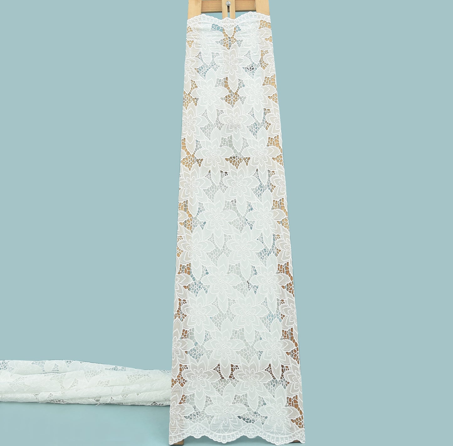 White Color Crosia Embroidery Fabric