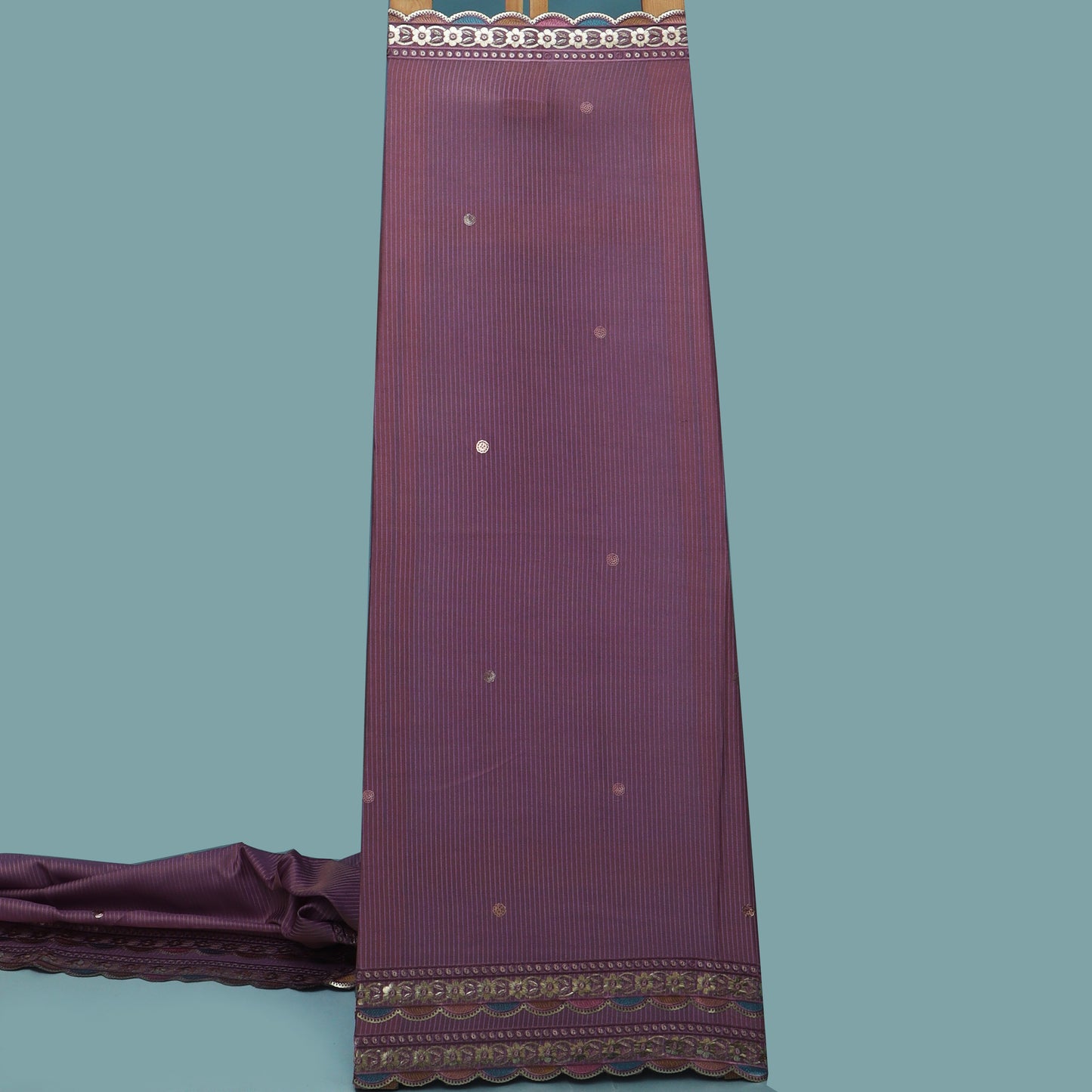 Move Color Tissue Border Embroidery Fabric