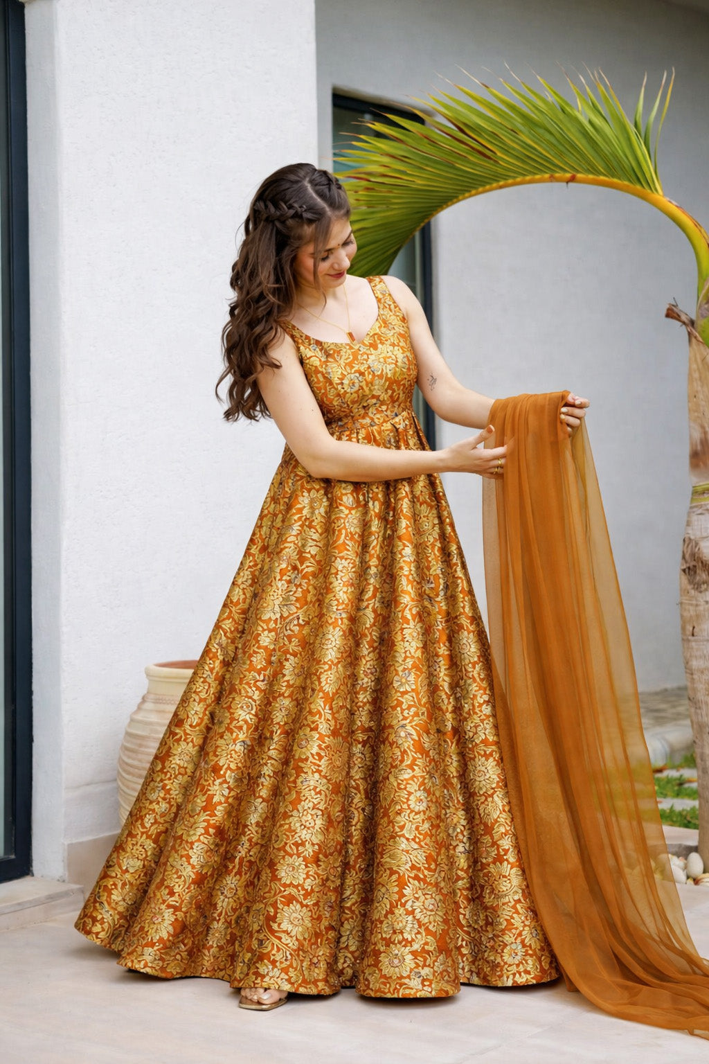 Royal Pure Kimkhab Brocade Fabric – Intricate Gold Zari Floral Heritage Weave