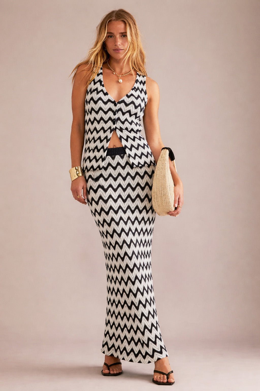 Black & White Zig Zag Crosia Fabric