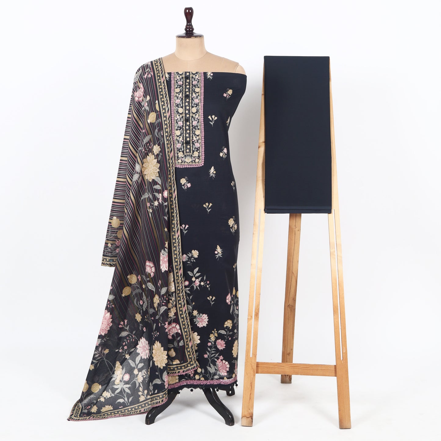 Unstitched Cotton Suit Set