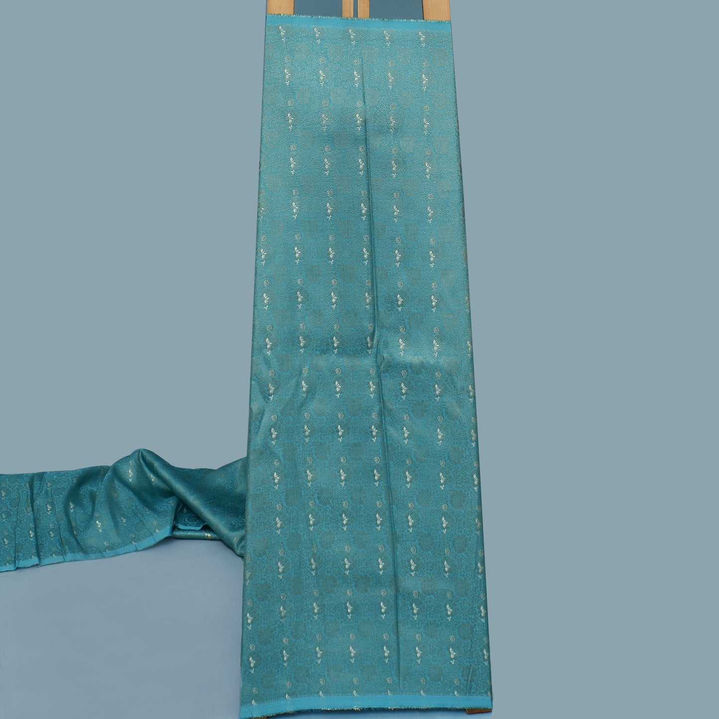 Firoji Color Dola Jaquard Fabric