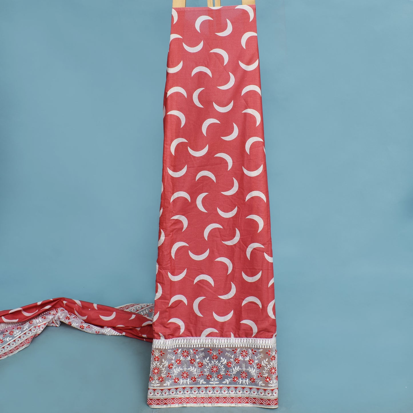 Gajri Color Mulmul Print Border Embroidery Fabric