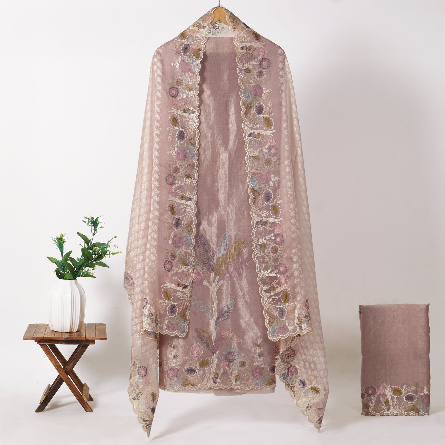 Unstitched Tissue Suit