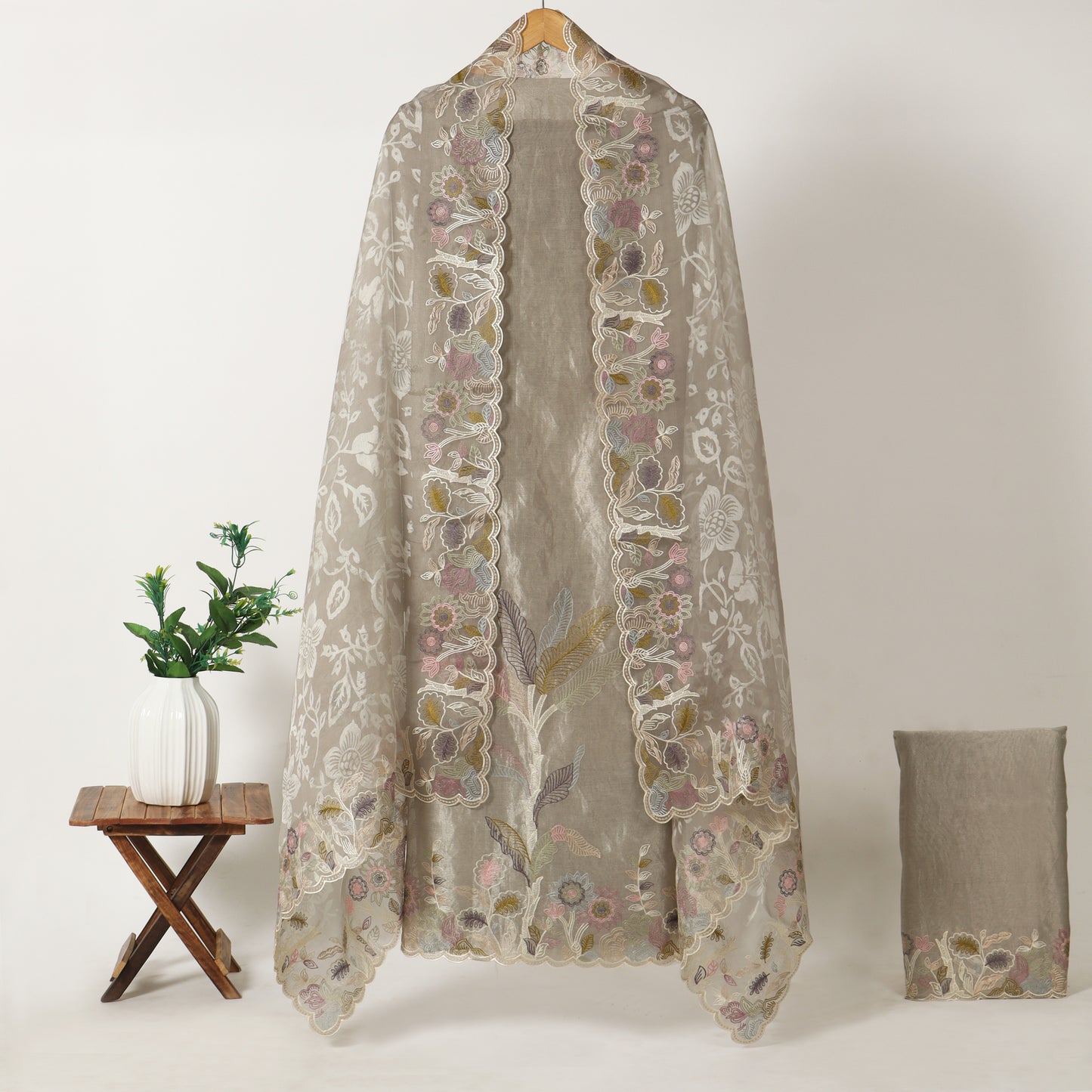 Unstitched Tissue Suit