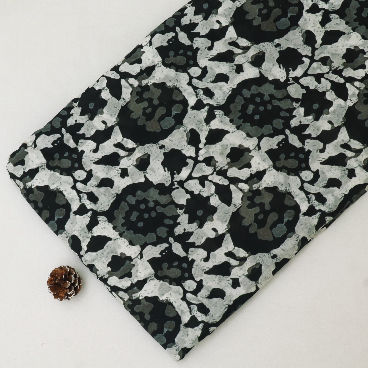 Hydra Muslin Print Fabric