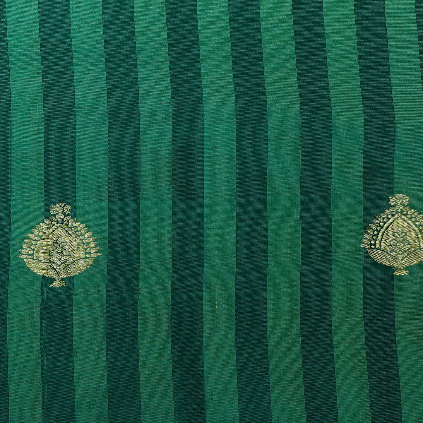 Green Color Kadwa Brocade Fabric