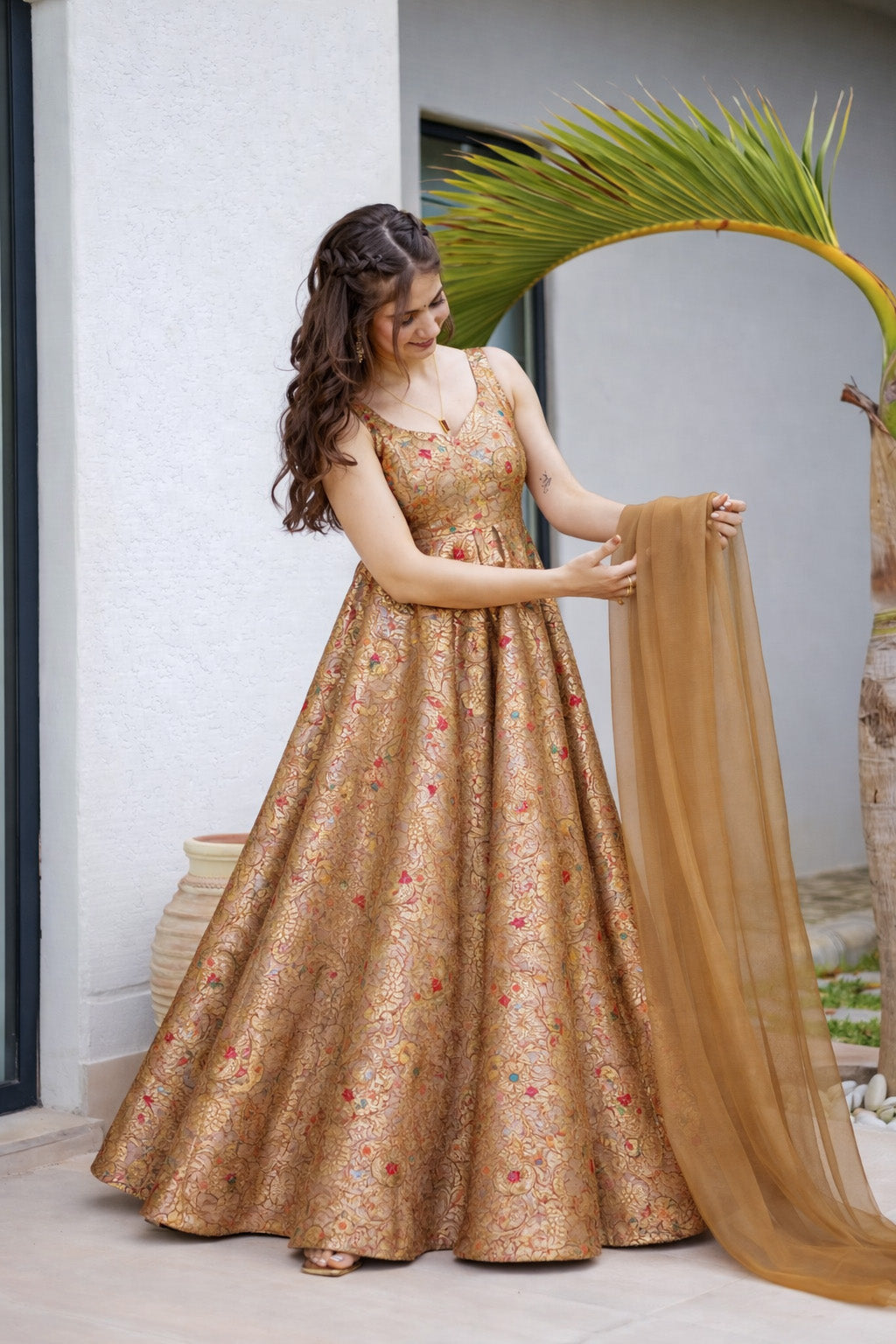 Pure Meena Brocade Fabric Floral Zari Meena Highlights