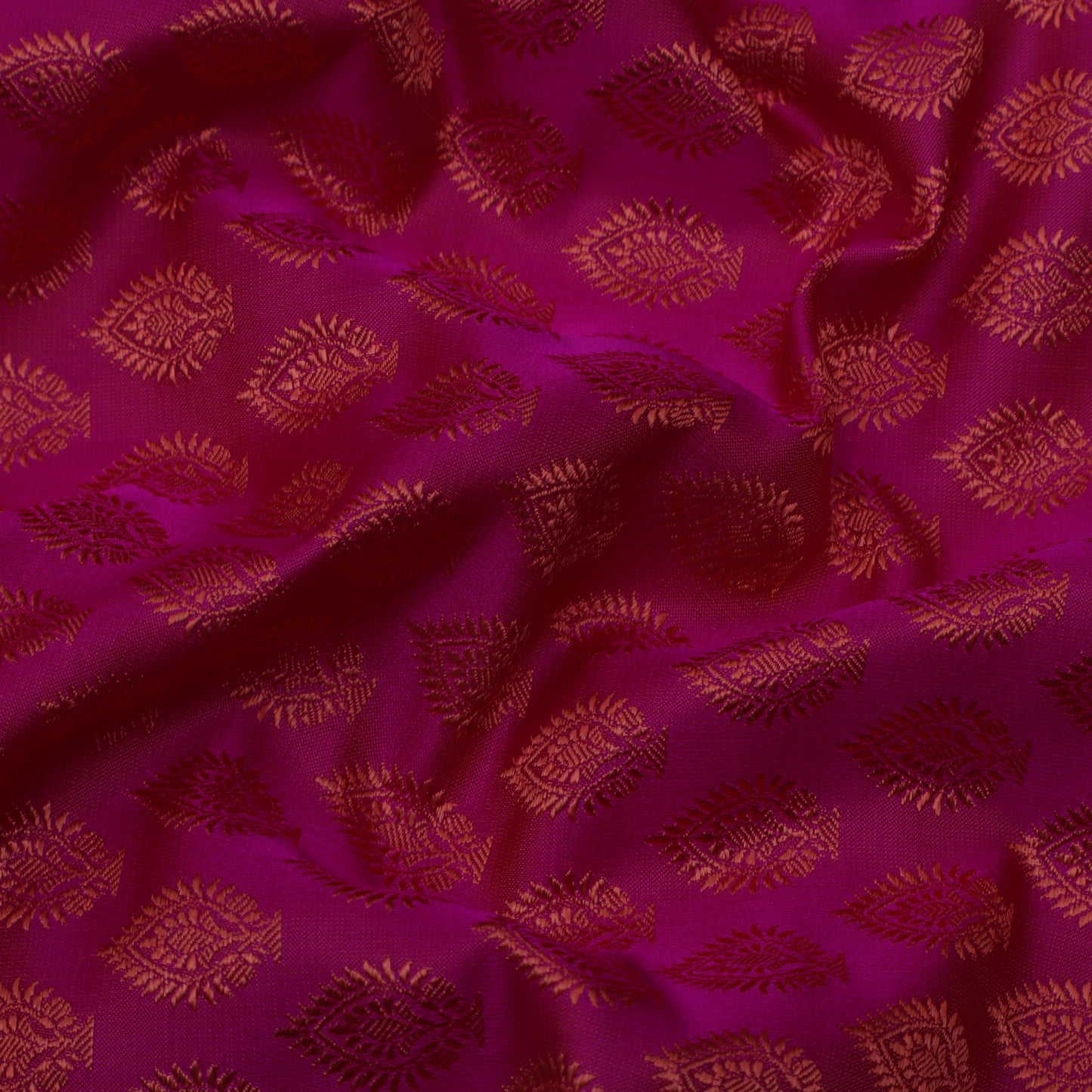 Rani Color Tanchui Self Brocade Fabric