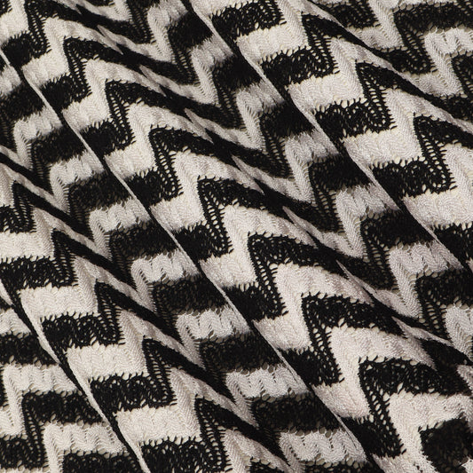 Black & White Zig Zag Pattern Crosia Fabric