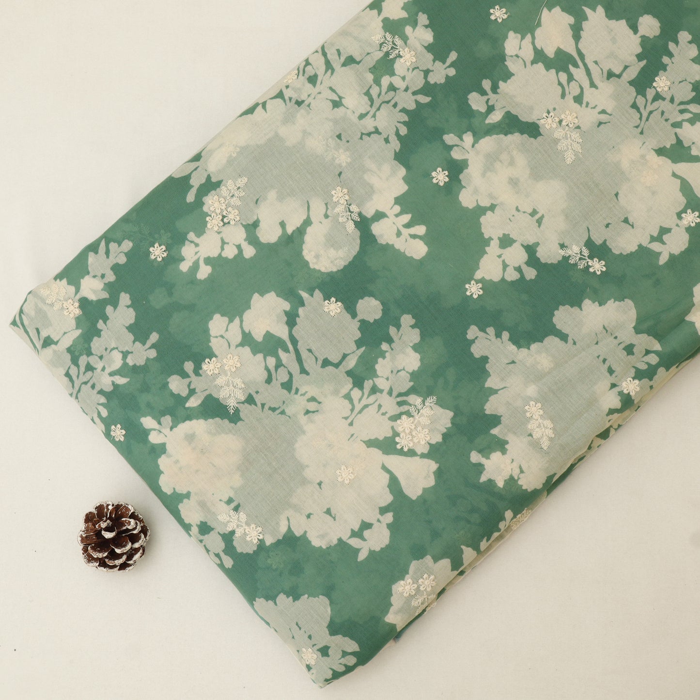 Mul Cotton Print Embroidery Fabric