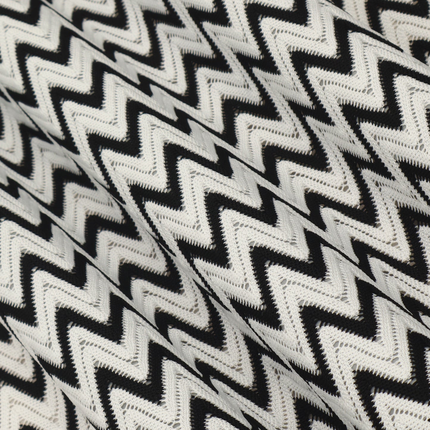 Black & White Zig Zag Crosia Fabric