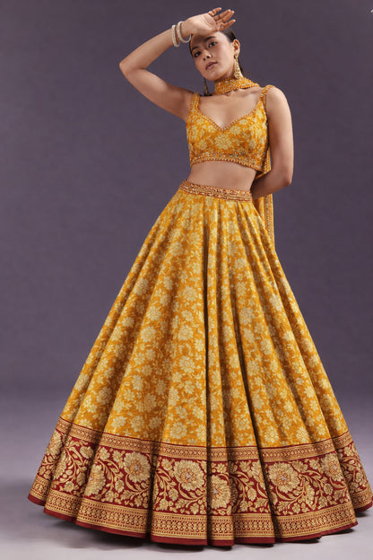 Kadwa Brocade Fabric