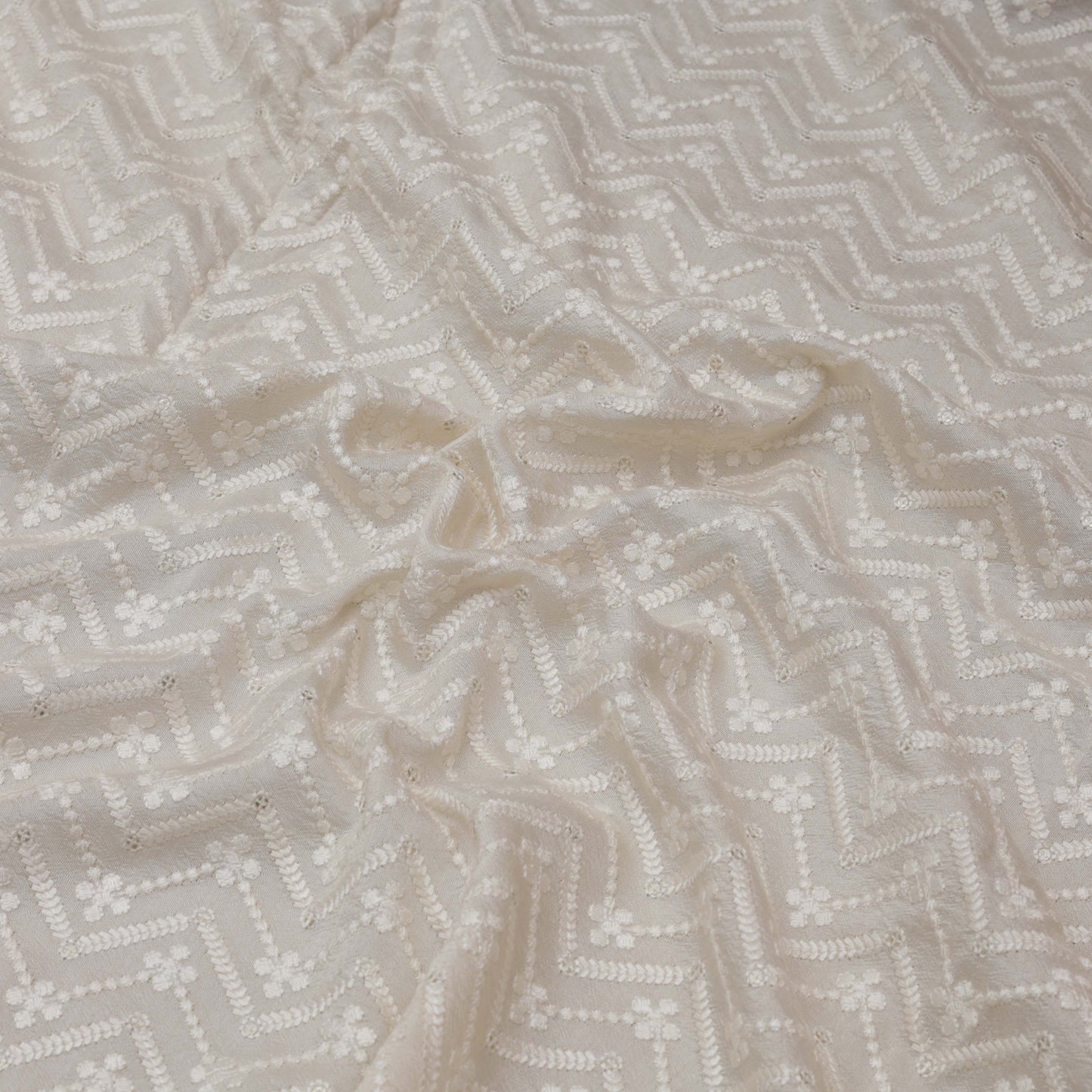 Cream Color Fabric Nokia Silk Embroidery Fabric